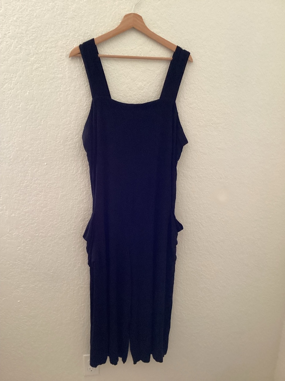 Eileen Fisher Black Sleeveless wide leg cropped with Wide Straps